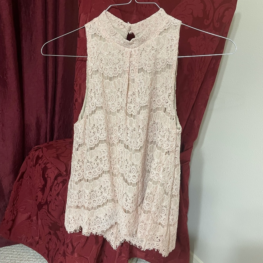 Lace sleeveless halter top